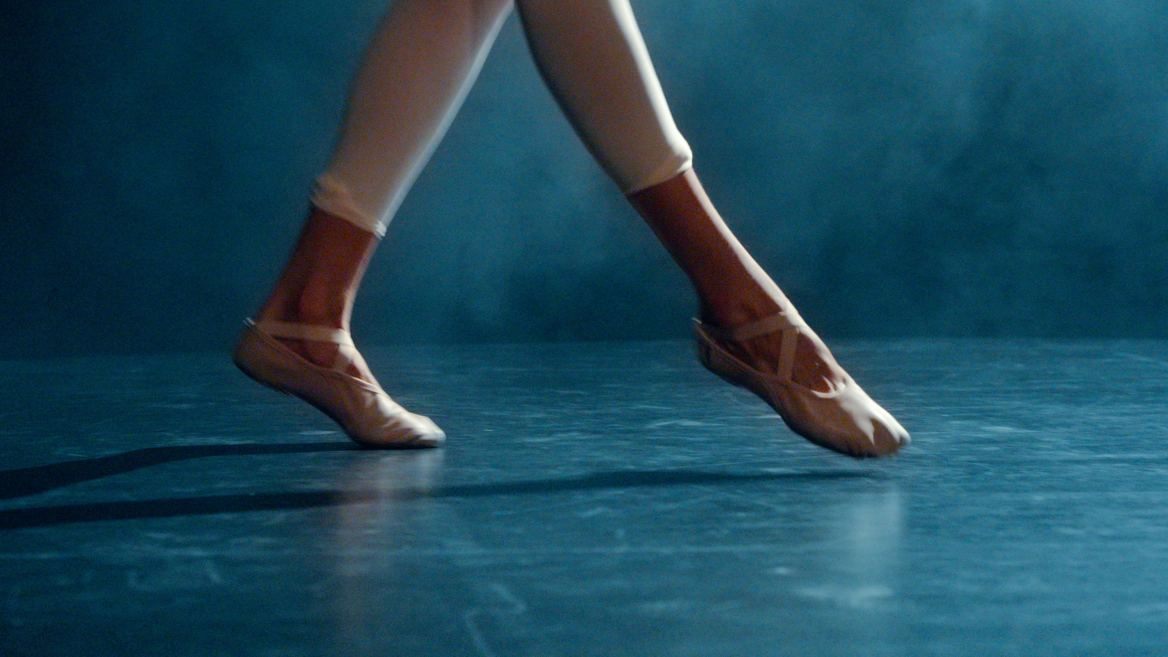 Bleu Nuit brand film still — texture dance artistic direction, Arthur Tillier Director & DOP