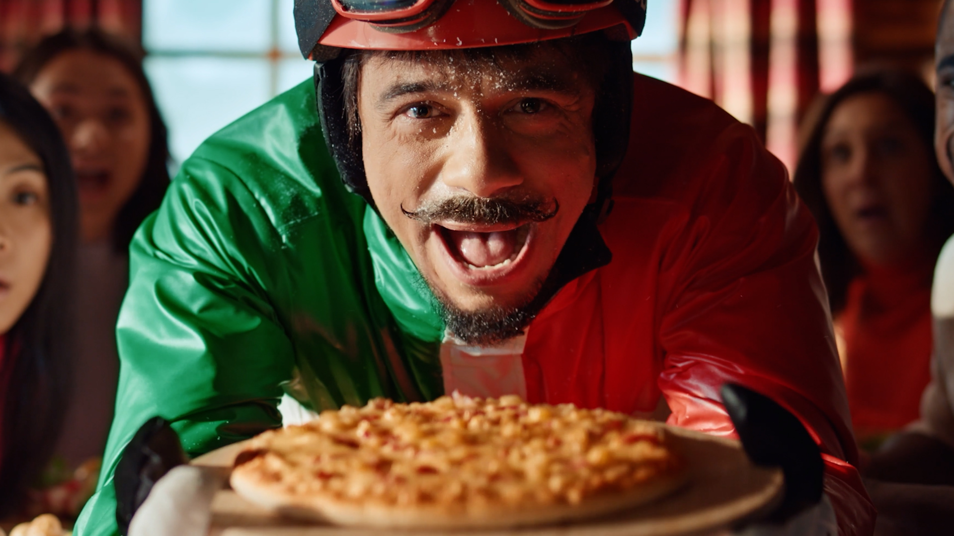 Montagnardo Pizza de la Mama restaurant commercial film still — Arthur Tillier Mountain Ski Cam Op, Chamonix